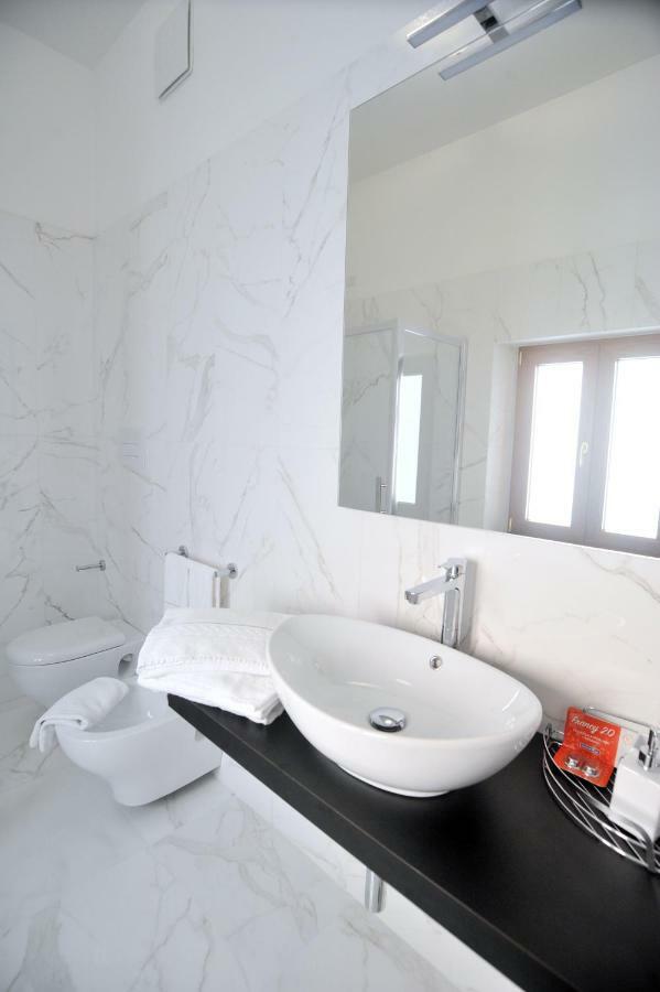 Dipino Accommodation Майори Екстериор снимка